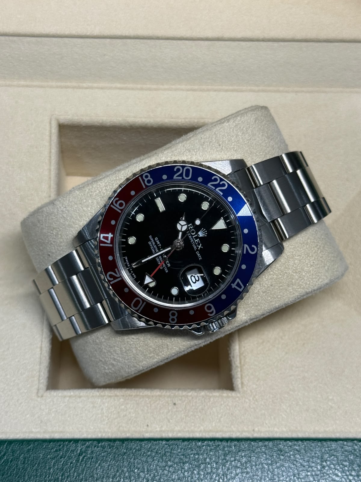 Rolex GMT-Master 16700